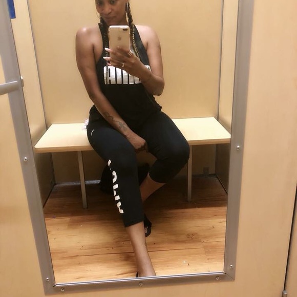 Meet Your Posher, Lynn - Picture 5 of 7